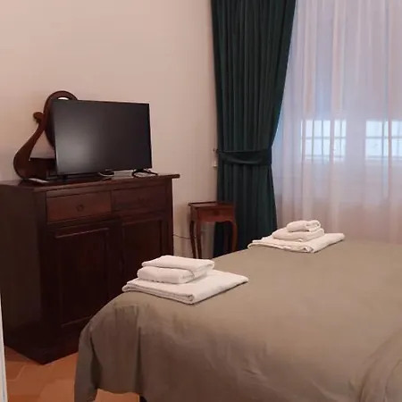 Appartament La Maison Petit ナポリ