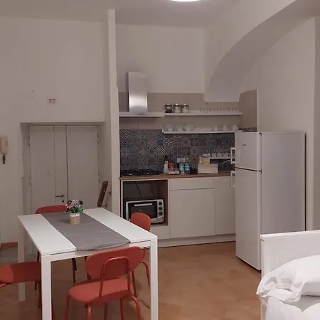 Appartament La Maison Petit Apartman Nápoly