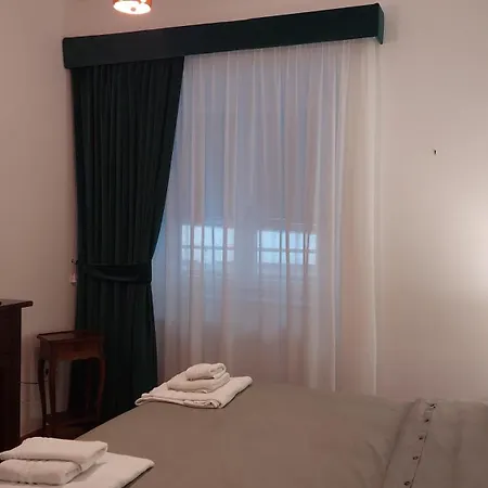 Appartament La Maison Petit * Naples