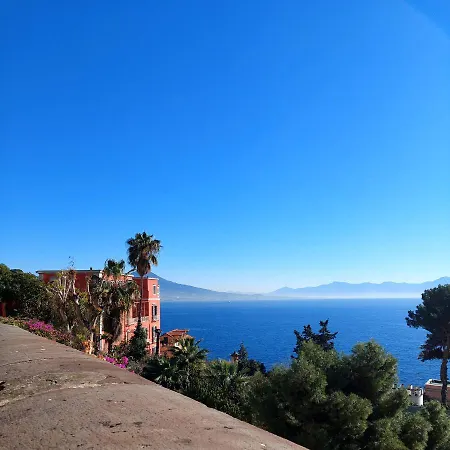 Appartament La Maison Petit * Napoli