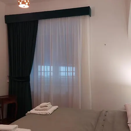 Appartament La Maison Petit شقة نابولي