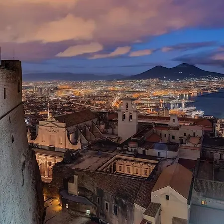 Appartament La Maison Petit * ナポリ